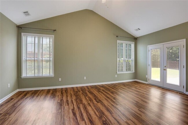 Building Photo - 1550 Argonne Ln