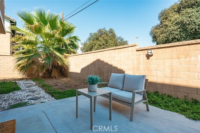 Building Photo - 1406 Girona Dr