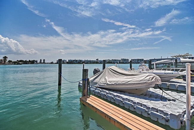 Building Photo - 8931 Blind Pass Rd