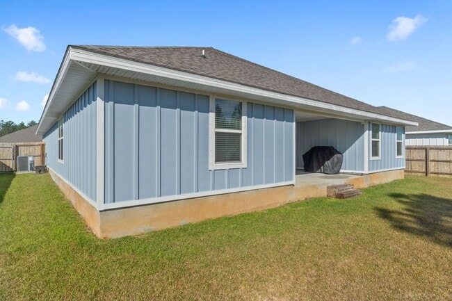 Building Photo - Gorgeous and Spacious 5/3 Home with Commun...
