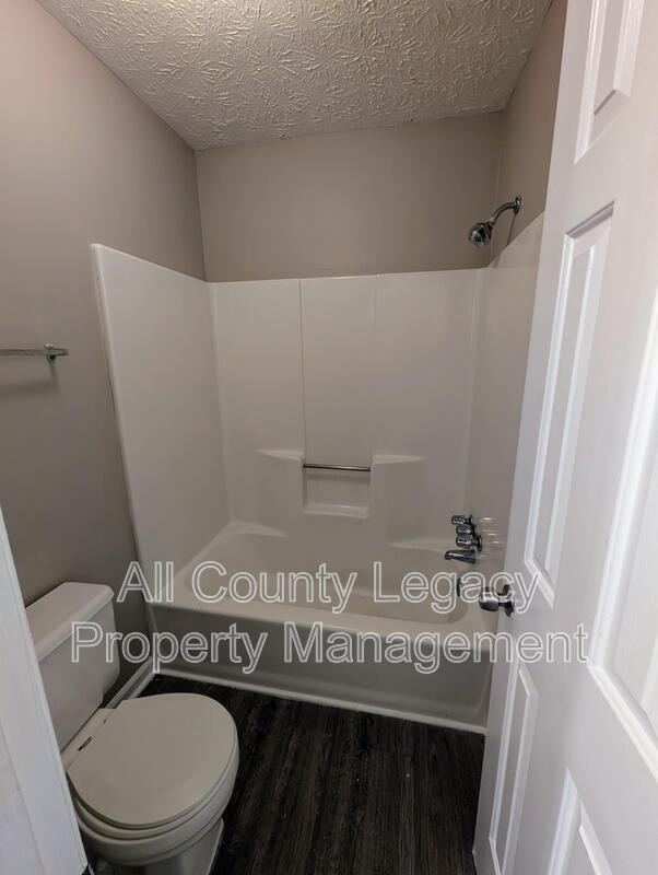 Building Photo - 774 Yorkshire Ln