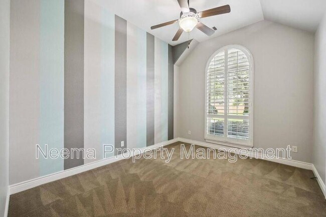 Building Photo - 2423 Rosillos Peak Dr