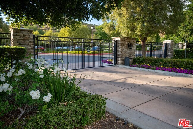 Building Photo - 24130 Tango Dr