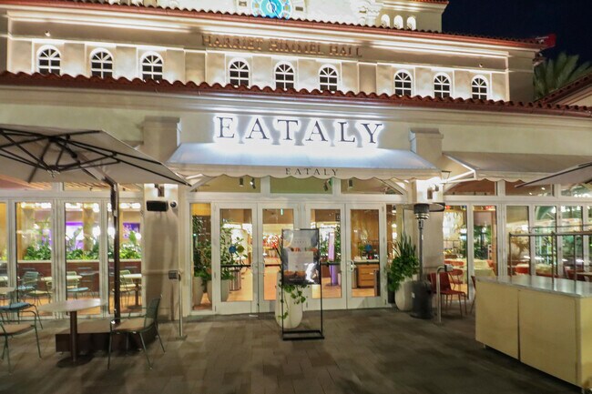 Building Photo - 600 S Dixie Hwy