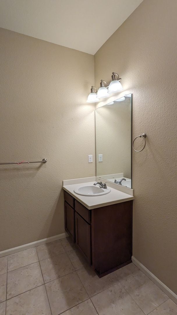 Building Photo - SPACIOUS RANCHER WITH FINISHED BASEMENT ON...