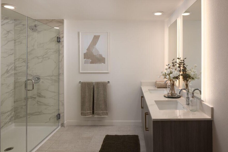 Building Photo - 1001 N Shoreline Blvd