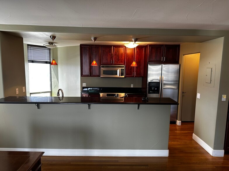 Kitchen - 1625 Larimer St