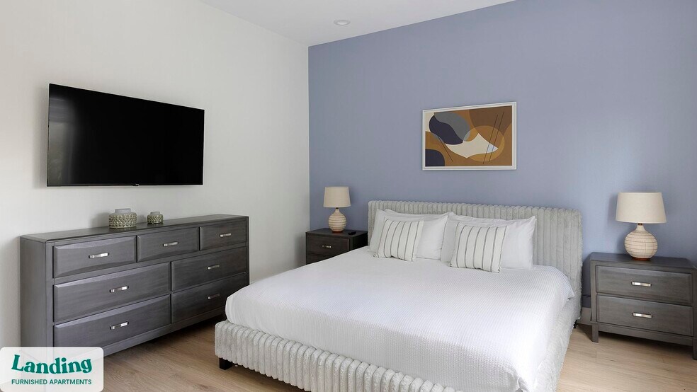 Building Photo - 2206 Arroyo Ave