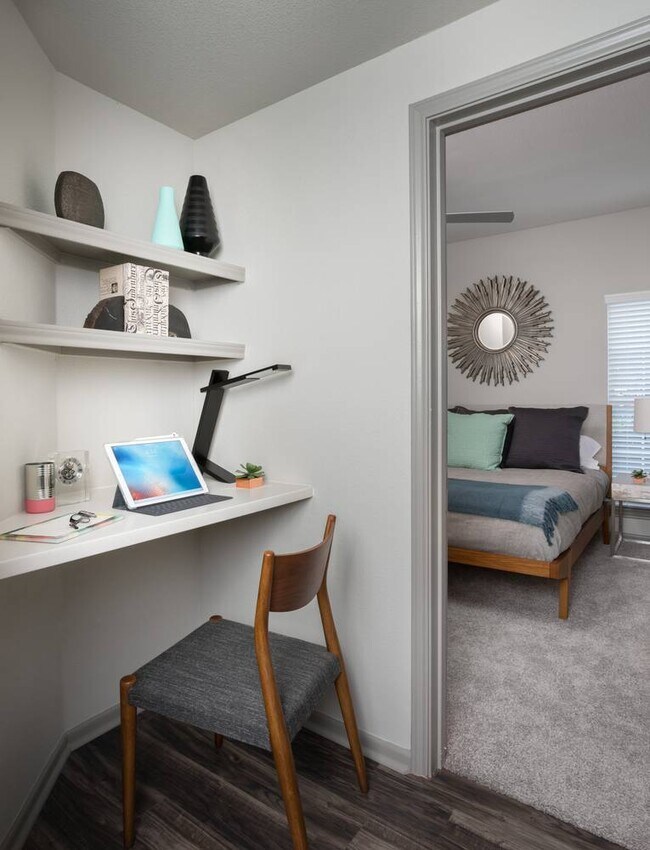 Building Photo - Lakeline Parmer Lane| 6 Weeks Free | Poste...