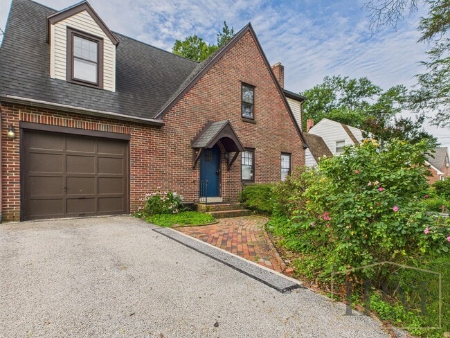 Primary Photo - Coming Soon- Charming 3 Bedroom, 1.5 Bath ...