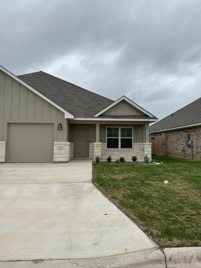 Building Photo - 3124 Wasilla Dr