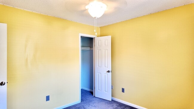 Building Photo - 1007 Brandon Quay