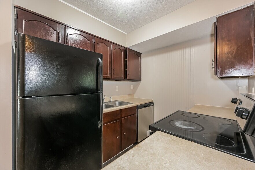 Building Photo - 123 Sir Gregory Manor NW