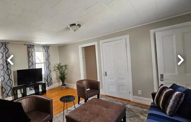 Building Photo - 20 Brown St