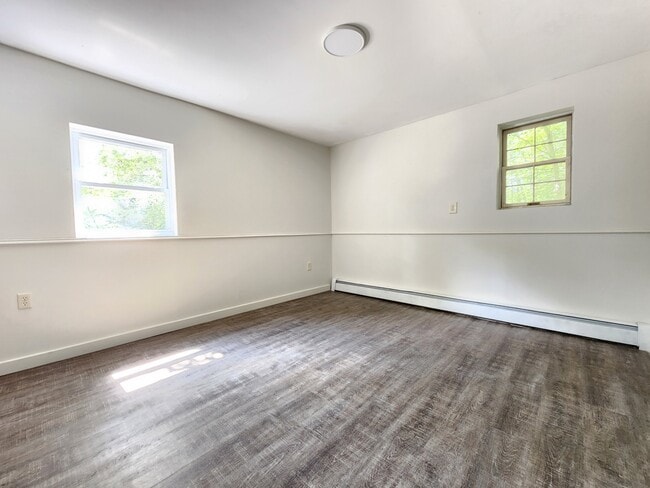 Building Photo - 116 Pine Trail