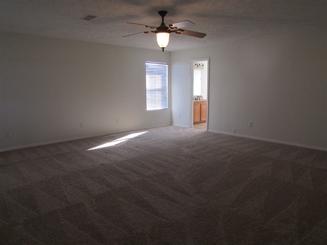 Building Photo - 2651 Sutherland Dr