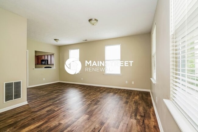 Building Photo - 3 Bedroom Pet-Friendly Home in Indianapoli...