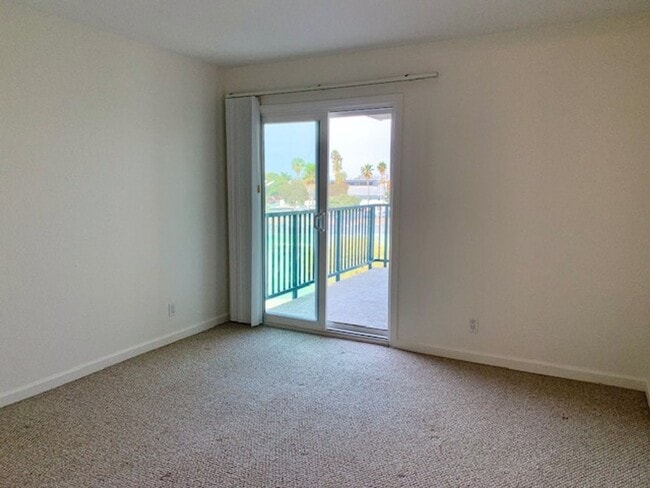 Building Photo - 2901 Peninsula Rd