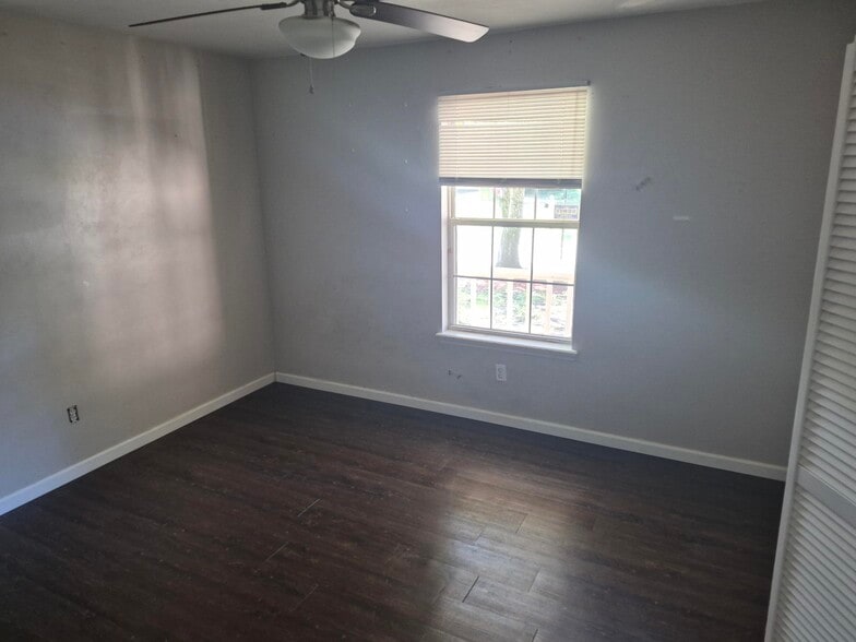 Building Photo - 4166 Laurel Oak Cir