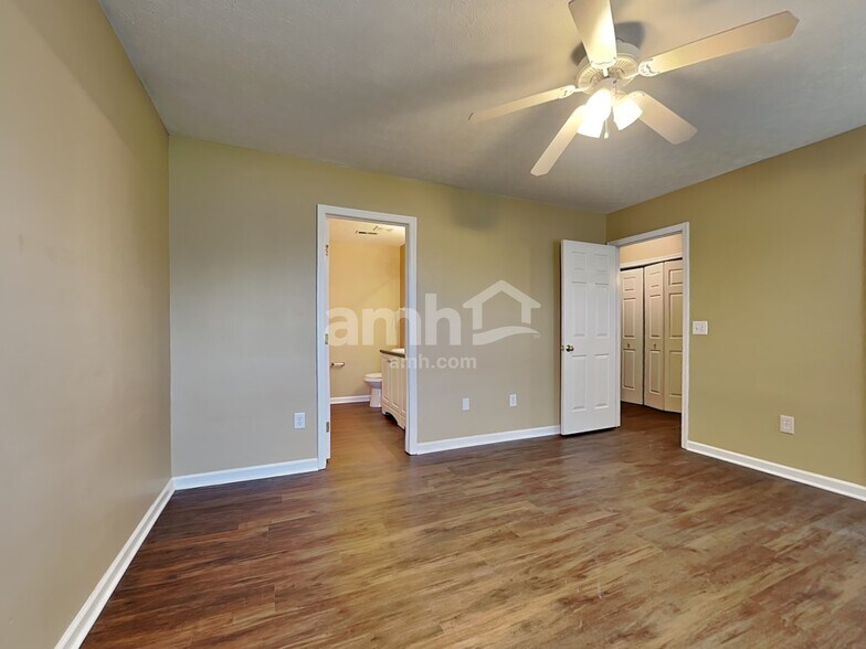 Building Photo - 209 Jay Rd