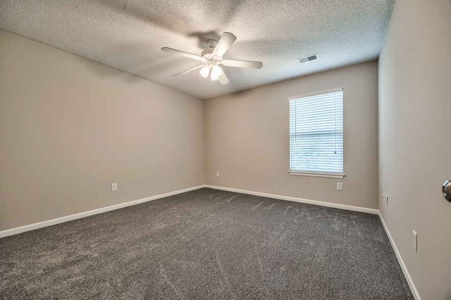 2nd bedroom upstiars - 22810 West 71st Terrace