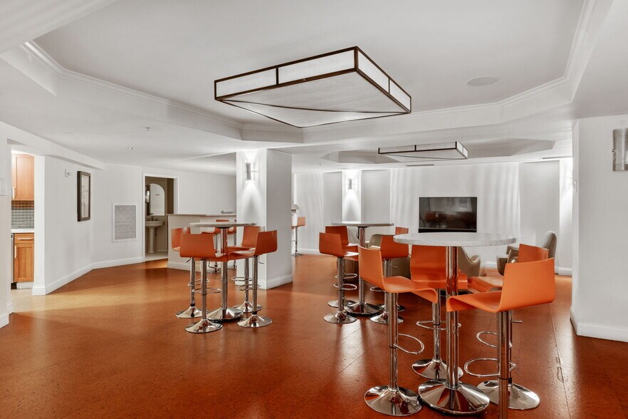 Building Photo - 20 Chapel St