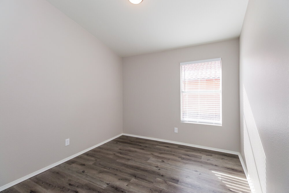 Building Photo - 4243 E Balsam Ave
