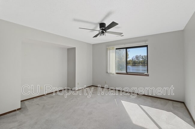 Building Photo - 505 Clearwater Dr