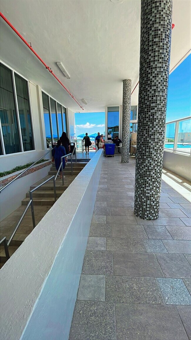 Building Photo - 19201 Collins Ave