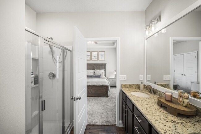 Building Photo - You’ll Fall in Love with This Upgraded Tow...