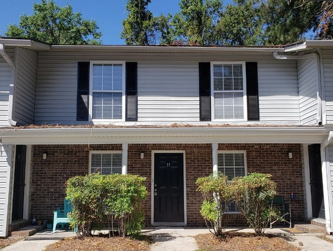 Primary Photo - 2494 Etiwan Ave