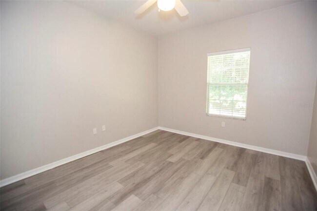 Building Photo - 4712 NW 80th Rd