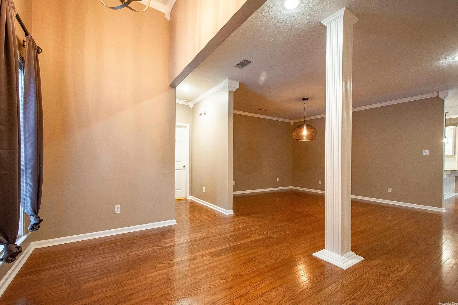 Building Photo - 20 Bouresse Dr
