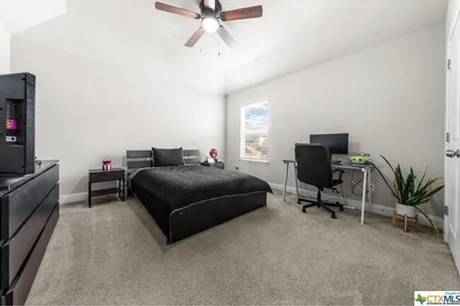 Building Photo - Spacious 4BR House in Harker Heights