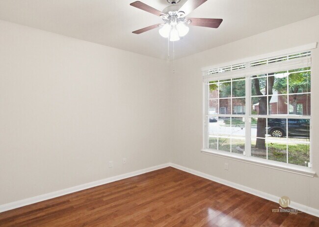 Building Photo - Welcome to this spacious two-story home located in the Enclave at Westover Hills on San Antonio's...