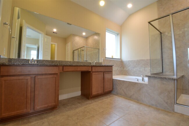 Building Photo - 24610 Windmill Canyon Ln