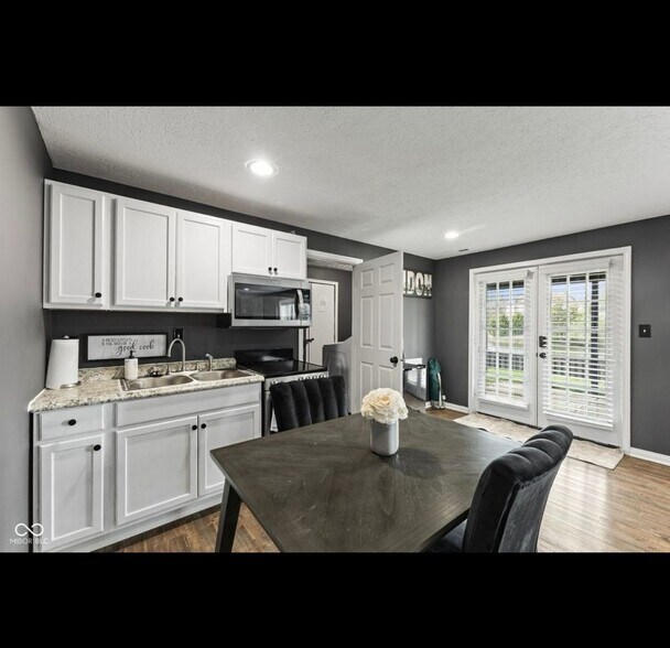 Building Photo - 6514 Trevia Ct