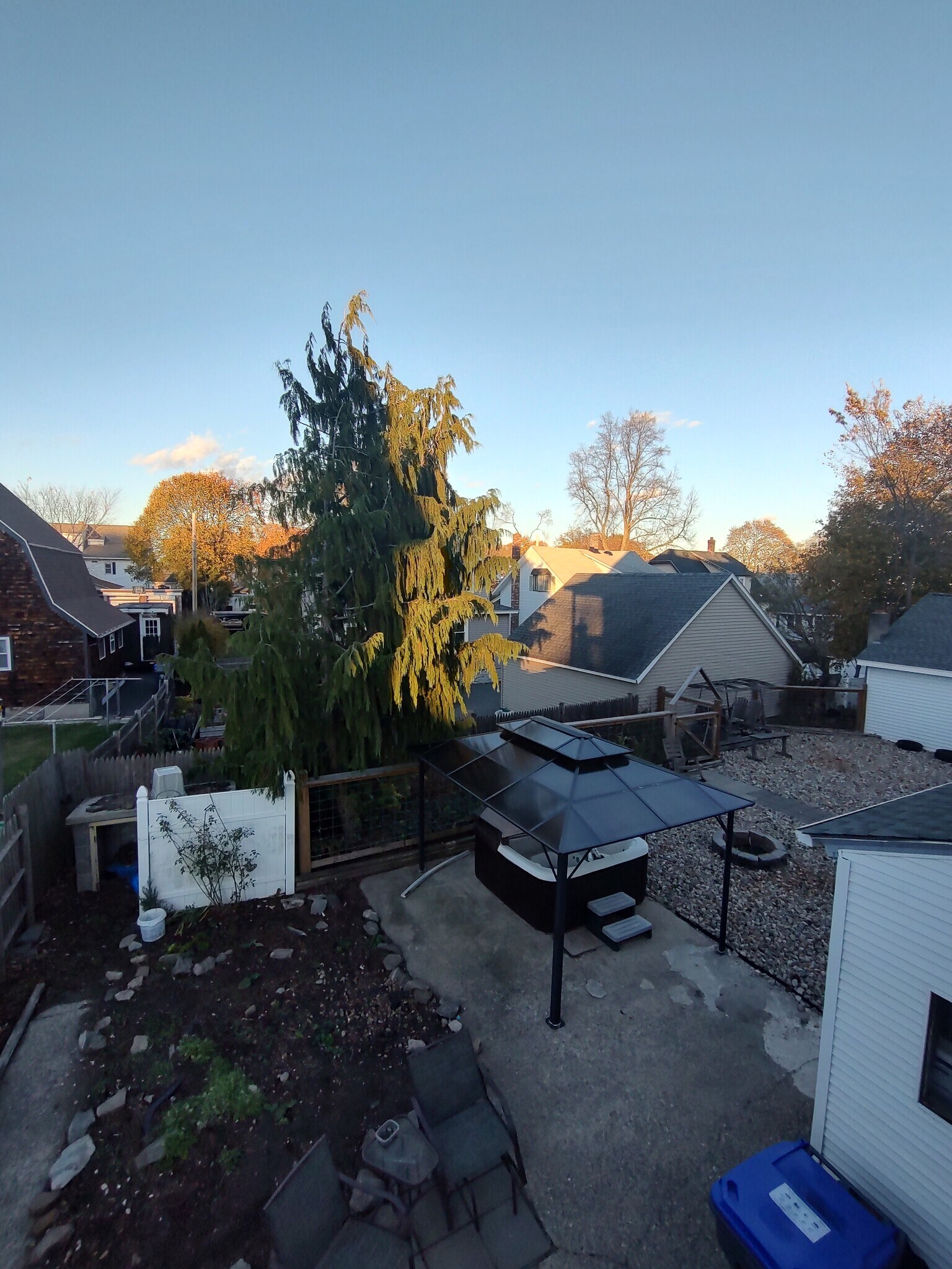 Building Photo - 6 Closson Ct