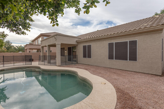 Building Photo - 966 W Citrus Way