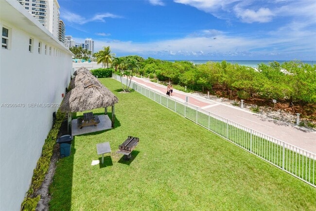 Building Photo - 5601 Collins Ave