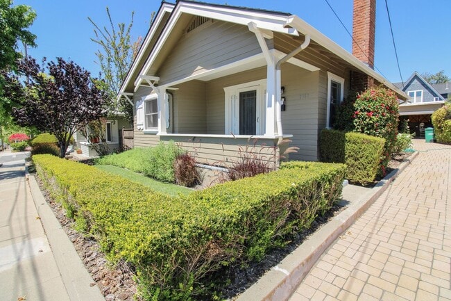 Primary Photo - 2 Bedroom Bungalow Downtown SLO with Garage