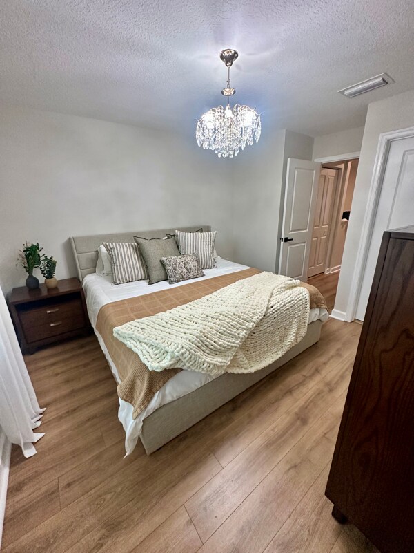 Building Photo - 5049 Genove Pl