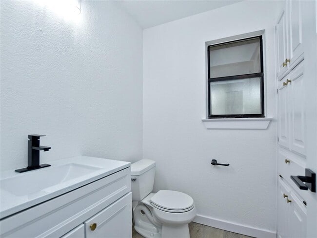 Building Photo - 307 Copperleaf Rd