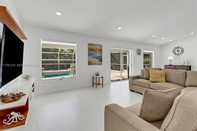 Building Photo - 172 Plantation Cir