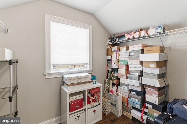 Building Photo - 259 Mt Lucas Rd