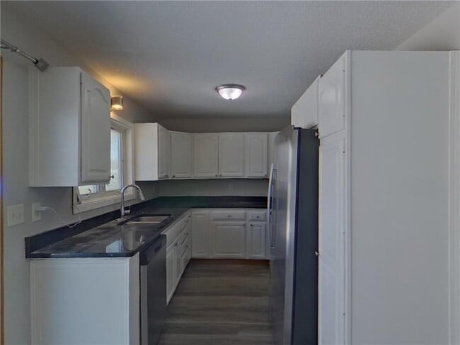 Building Photo - 2931 Woodbridge St