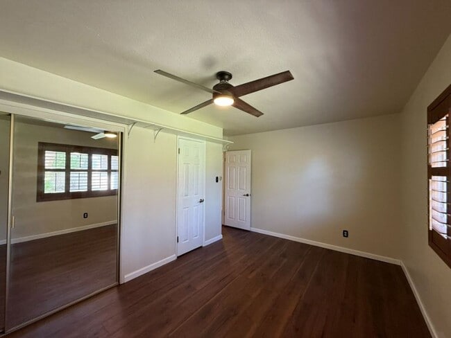 Building Photo - Updated Pool Home in Engler Estates