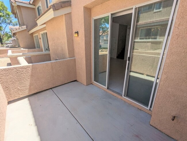 Building Photo - 9901 Trailwood Dr