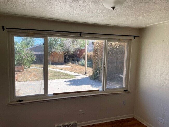 Building Photo - Denver Three Bedroom House Two Blocks From City Park