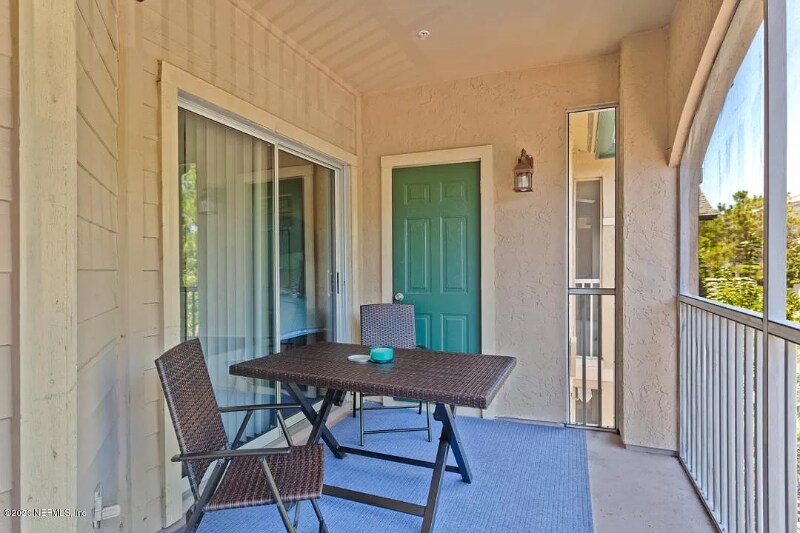Building Photo - 211 Colima Ct